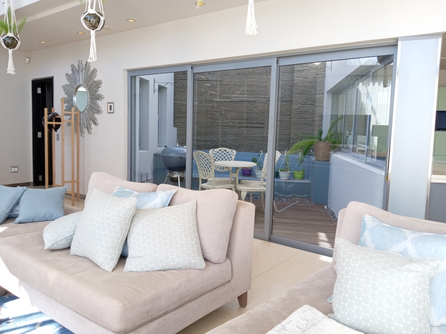 4 Bedroom Property for Sale in Greenways Golf Estate Western Cape